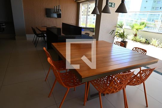 Apartamento à venda com 2 quartos, 58m² em Setor Bela Vista, Goiânia