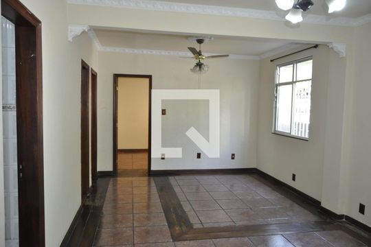 Sala de apartamento à venda com 2 quartos, 67m² em Del Castilho, Rio de Janeiro