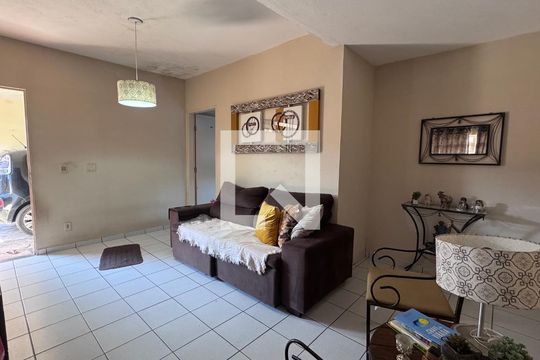 Sala de casa à venda com 3 quartos, 360m² em Jardim Eulina, Campinas