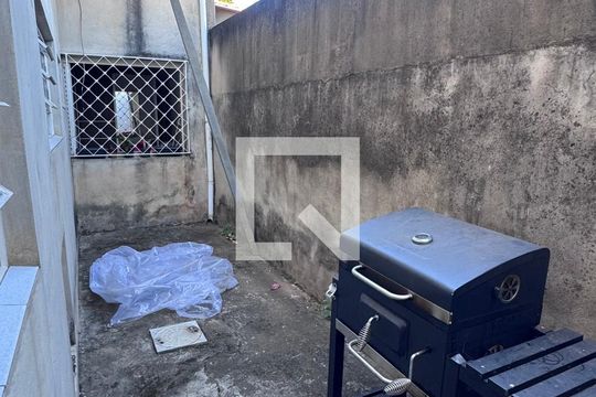 Área externa de casa à venda com 3 quartos, 360m² em Jardim Eulina, Campinas