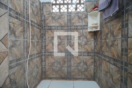 Banheiro 2 de casa para alugar com 3 quartos, 200m² em Campina, São Leopoldo