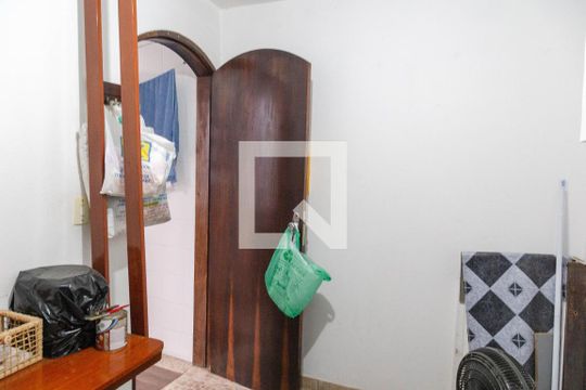 Quarto de Serviço de casa à venda com 3 quartos, 240m² em Jardim São Roberto, Guarulhos