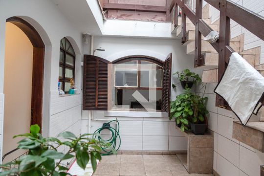 Área Externa de casa à venda com 3 quartos, 240m² em Jardim São Roberto, Guarulhos
