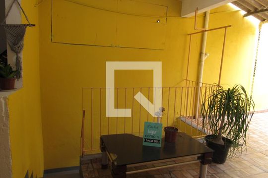 Terraço de casa à venda com 2 quartos, 130m² em Vila Yolanda, Osasco