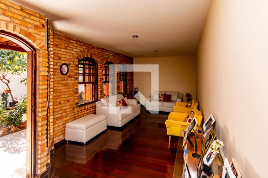Sala de casa à venda com 5 quartos, 360m² em Jardim Atlântico, Belo Horizonte