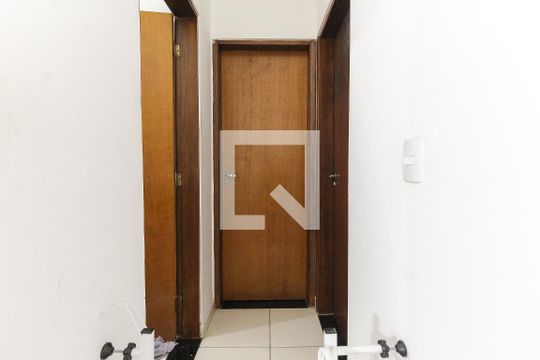 Corredor de casa de condomínio à venda com 2 quartos, 62m² em Vila Progresso (zona Leste), São Paulo