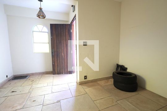 Sala de casa para alugar com 3 quartos, 189m² em Jardim Bela Vista, Santo André