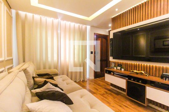 Sala de casa de condomínio para alugar com 2 quartos, 70m² em Parada Xv de Novembro, São Paulo