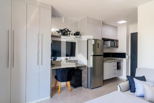 Studio de kitnet/studio à venda com 1 quarto, 30m² em Vila Cordeiro, São Paulo