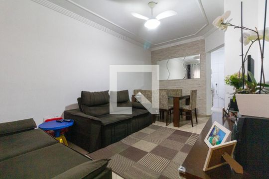 Sala de casa de condomínio para alugar com 2 quartos, 65m² em Penha de França, São Paulo