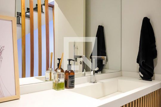Lavabo de casa à venda com 3 quartos, 183m² em Santa Maria, Santo André