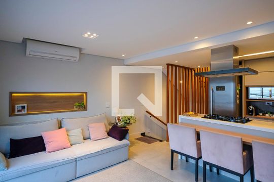 Sala de casa à venda com 3 quartos, 183m² em Santa Maria, Santo André