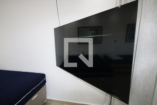 Sala/Quarto de apartamento para alugar com 1 quarto, 46m² em Canto do Forte, Praia Grande