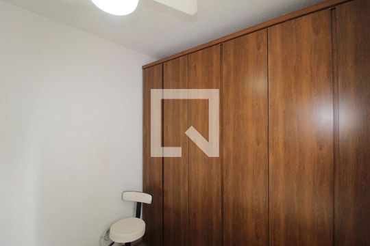 Quarto 1 de apartamento à venda com 2 quartos, 43m² em Trevo, Belo Horizonte