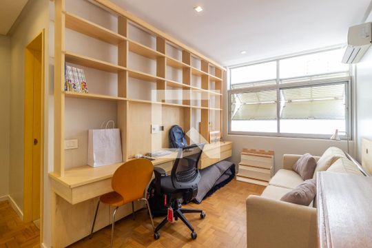 Suíte 1 de apartamento à venda com 3 quartos, 257m² em Jardim Paulista, São Paulo