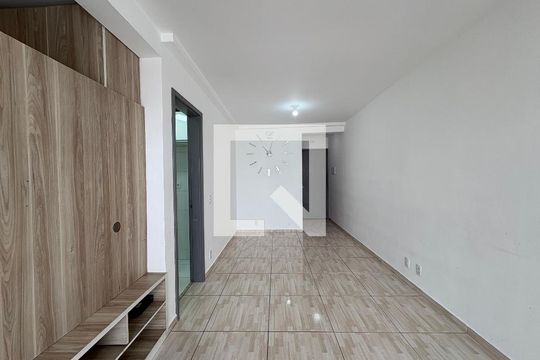 Sala de apartamento à venda com 3 quartos, 60m² em Jardim Jamaica, Santo André