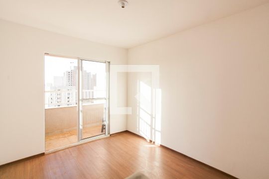 Sala de apartamento para alugar com 2 quartos, 55m² em Jardim Espanha, Uberlândia