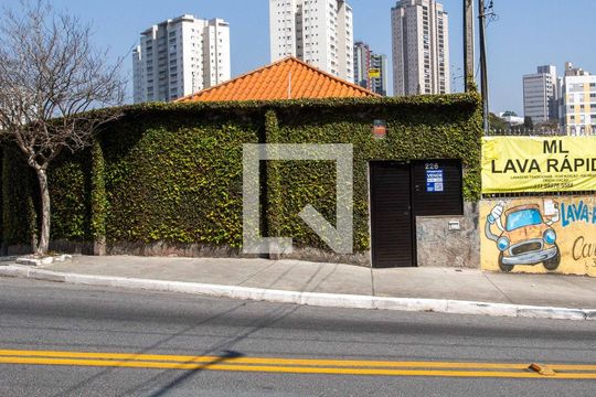 Fachada de casa à venda com 4 quartos, 282m² em Centro, Diadema