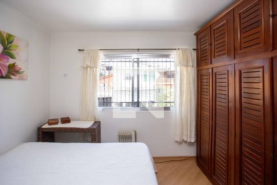 Quarto  de casa à venda com 4 quartos, 282m² em Centro, Diadema