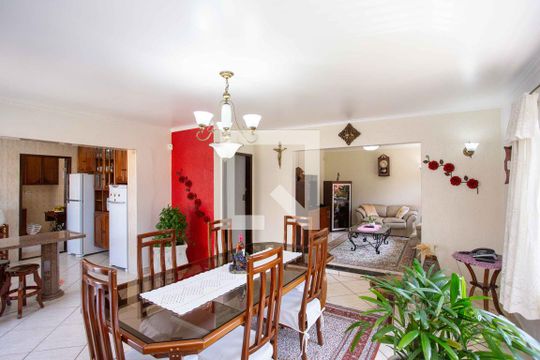 Sala de Jantar de casa à venda com 4 quartos, 282m² em Centro, Diadema