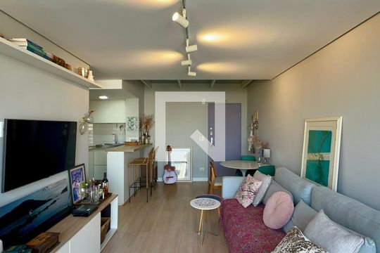 Sala de apartamento para alugar com 1 quarto, 60m² em Pinheiros, São Paulo
