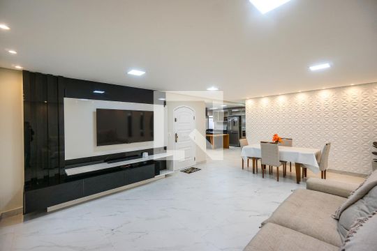 Sala de casa à venda com 3 quartos, 340m² em Vila Matilde, São Paulo