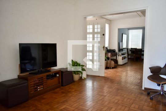 Sala de casa para alugar com 3 quartos, 350m² em Vila Mariana, São Paulo