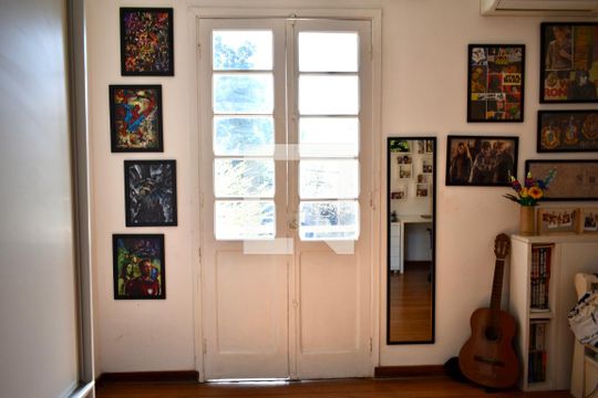 Quarto 1 de casa para alugar com 3 quartos, 350m² em Vila Mariana, São Paulo
