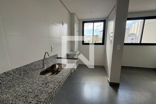 Sala/Cozinha de apartamento à venda com 2 quartos, 52m² em União, Belo Horizonte