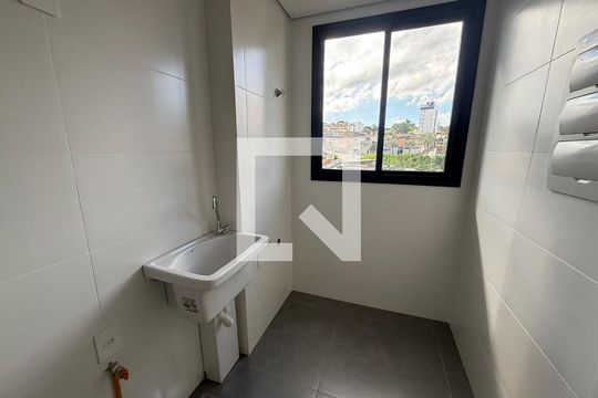 Sala/Cozinha de apartamento à venda com 2 quartos, 52m² em União, Belo Horizonte