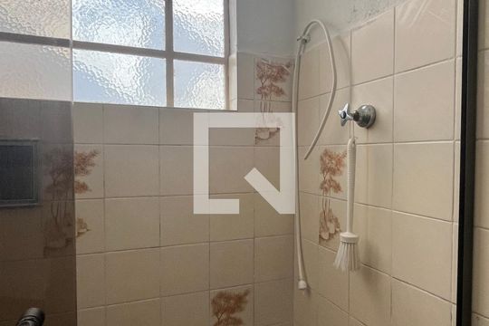 Banheiro de casa à venda com 2 quartos, 80m² em Jardim Guanabara, Campinas
