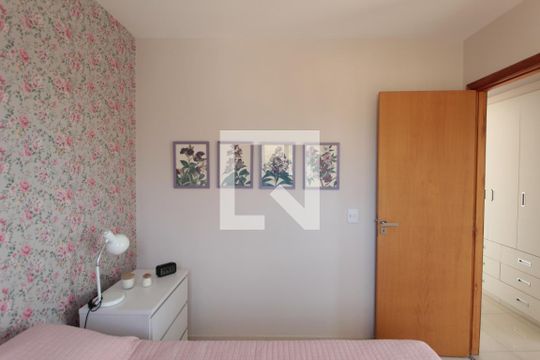Suite de apartamento à venda com 2 quartos, 75m² em Itapoã, Belo Horizonte