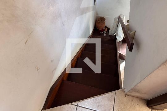 Corredor de casa para alugar com 2 quartos, 50m² em Vicentina, São Leopoldo