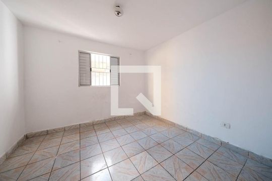 Quarto de casa para alugar com 1 quarto, 70m² em Vila Uniao (zona Leste), São Paulo