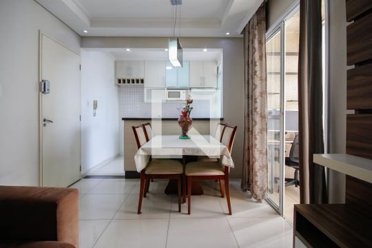 Sala de apartamento à venda com 2 quartos, 50m² em Piqueri, São Paulo