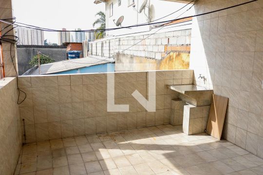 Lavanderia de casa para alugar com 2 quartos, 200m² em Parque das Bandeiras, Osasco