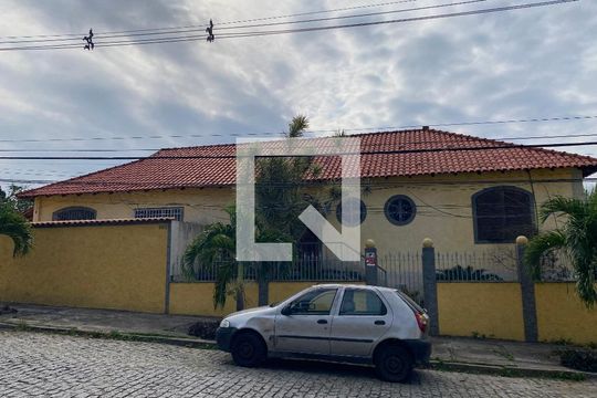 Fachada de casa para alugar com 5 quartos, 500m² em Pitangueiras, Rio de Janeiro