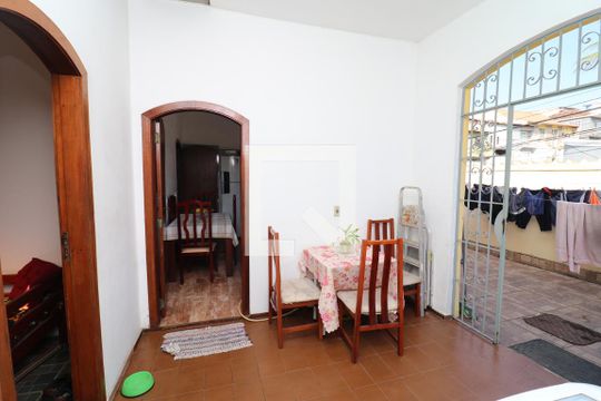 Área de Serviço de casa à venda com 5 quartos, 500m² em Pitangueiras, Rio de Janeiro