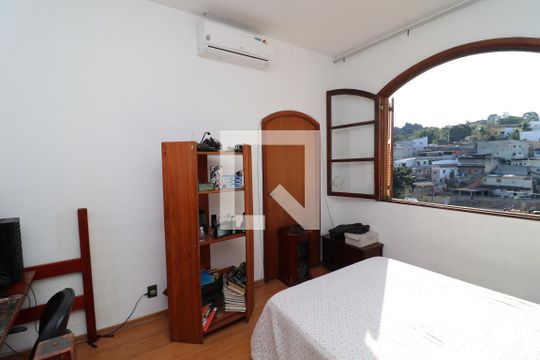 Quarto 2 de casa para alugar com 5 quartos, 500m² em Pitangueiras, Rio de Janeiro