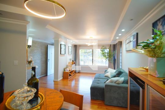Sala  de casa à venda com 5 quartos, 1216m² em Três Figueiras, Porto Alegre