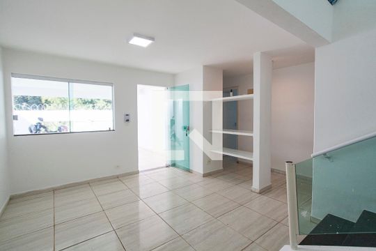 Sala 1 de casa para alugar com 5 quartos, 282m² em Jardim Karaíba, Uberlândia