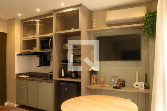 Studio de kitnet/studio para alugar com 1 quarto, 27m² em Barra Funda, São Paulo