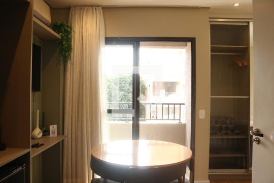 Studio de kitnet/studio para alugar com 1 quarto, 27m² em Barra Funda, São Paulo