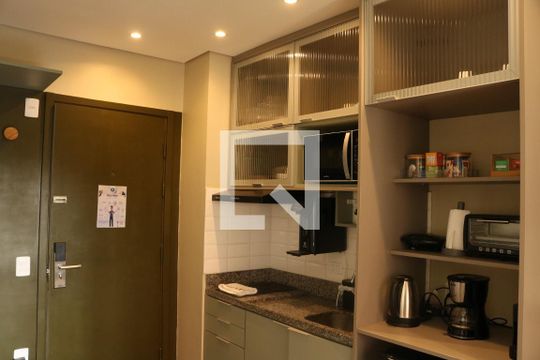 Studio de kitnet/studio para alugar com 1 quarto, 27m² em Barra Funda, São Paulo