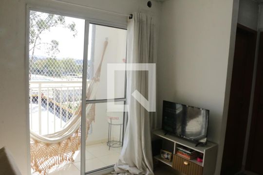 Sala de apartamento para alugar com 2 quartos, 47m² em Vila Bandeirantes, Nova Iguaçu