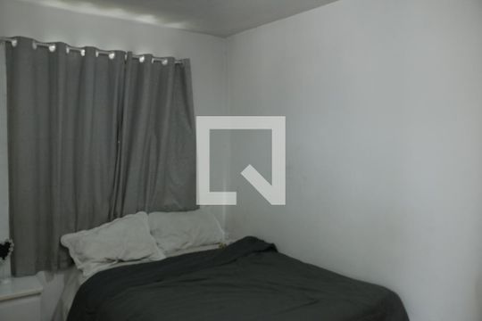 Quarto de apartamento para alugar com 2 quartos, 47m² em Vila Bandeirantes, Nova Iguaçu