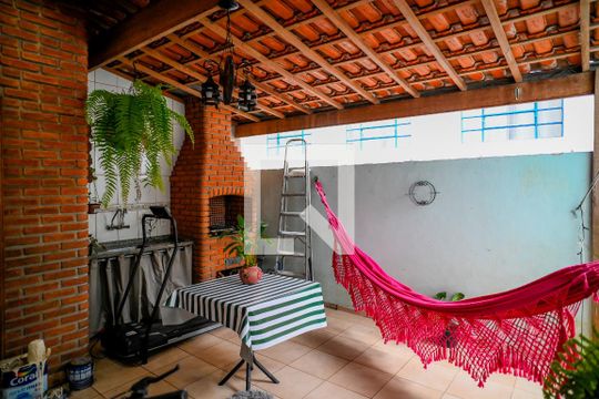 Área Externa de casa para alugar com 3 quartos, 200m² em Jardim Vergueiro (sacoma), São Paulo