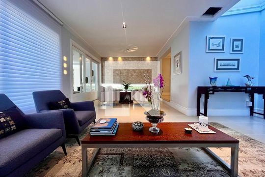 Sala de casa de condomínio à venda com 4 quartos, 860m² em Parque Imperador, Campinas