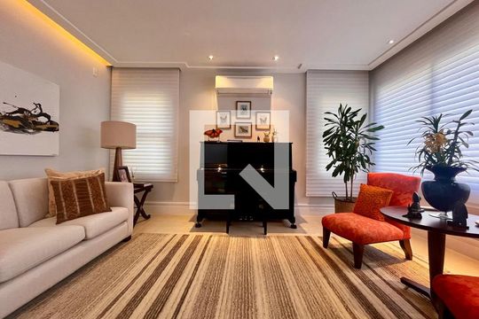 Sala de casa de condomínio à venda com 4 quartos, 860m² em Parque Imperador, Campinas