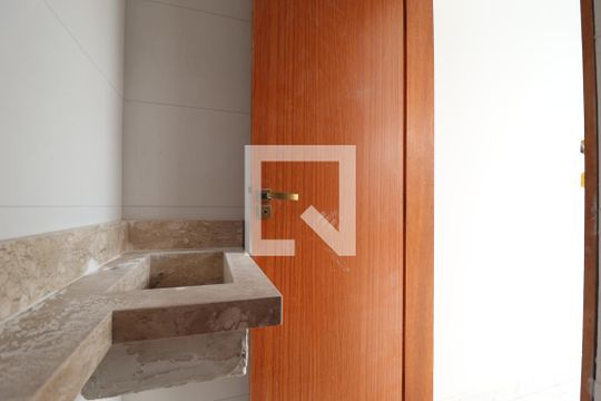 Lavabo 1 de casa de condomínio à venda com 3 quartos, 127m² em Vila Metalúrgica, Santo André